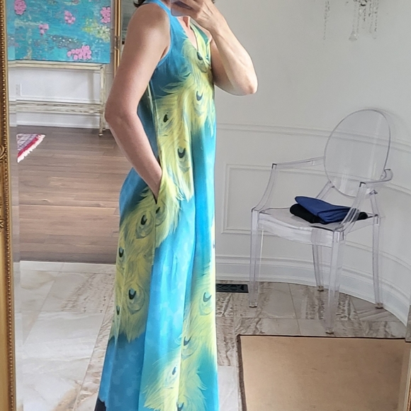 Long dress with pockets.  Beautiful blues and yellows. - Picture 3 of 3